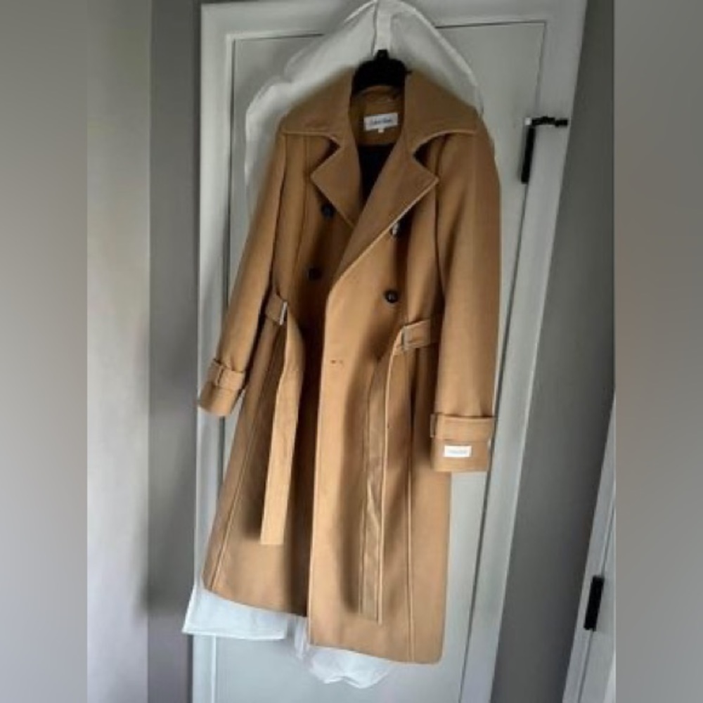 Beige Calvin Klein winter jacket. Size 2.